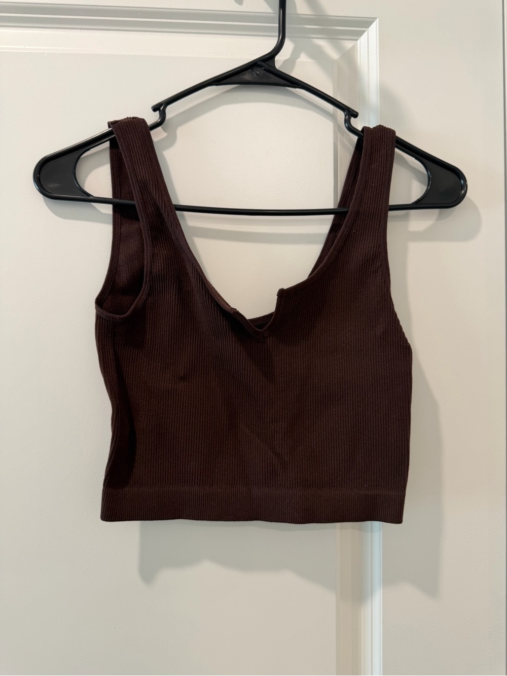 Set of 2 crop tops Ribbed V-Neck Crop Tank Top - Dark Brown